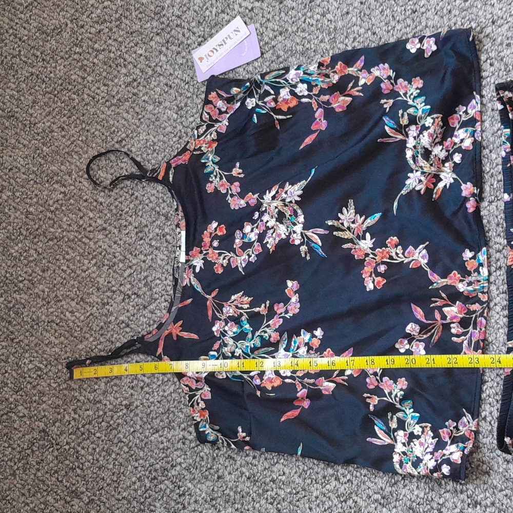 Sleepwear - Picture 2 of 8